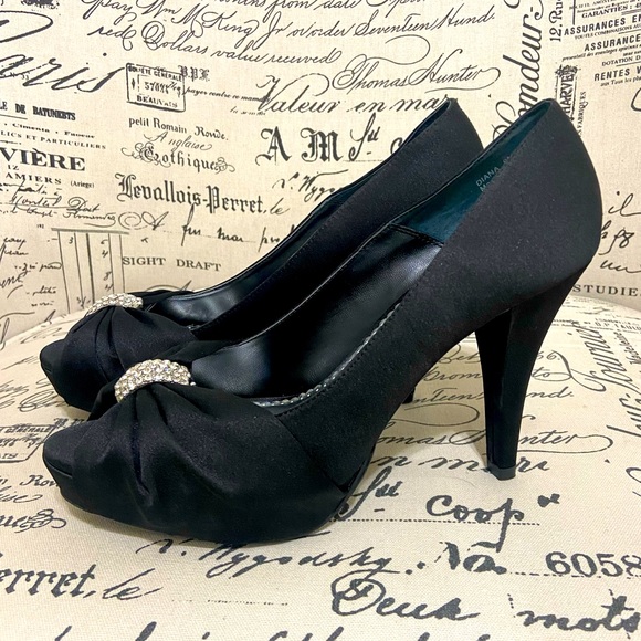 David’s Bridal Michelangelo Women’s High Heels Stilettos Size 8 - Picture 8 of 11